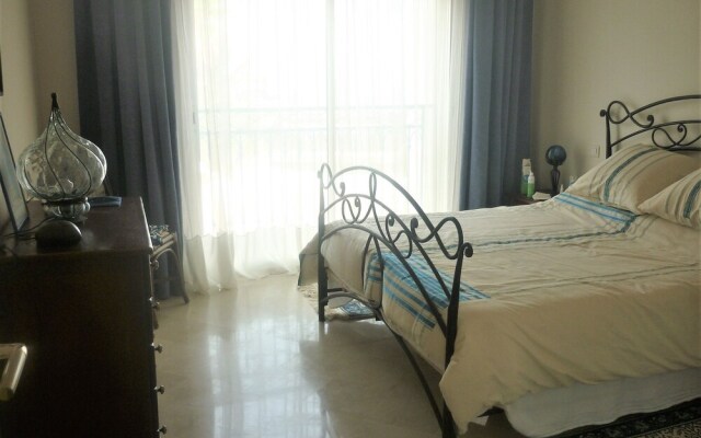 Cosy Apartment With one Room in Houmt Souk ,with Wonderful sea View, F