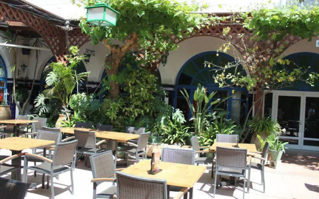 Hotel Rovira