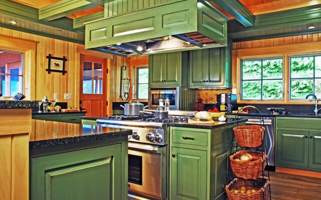 The Mountain Top Inn & Resort