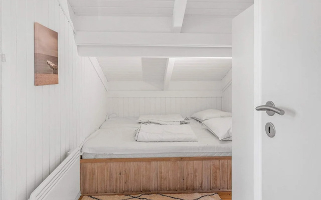 6 Person Holiday Home in Albaek