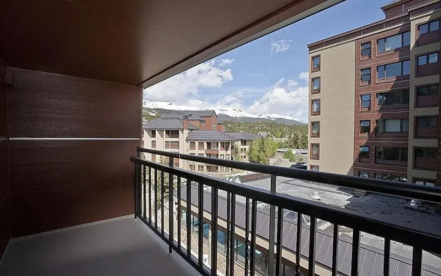 Village At Breckenridge Shavano Condos