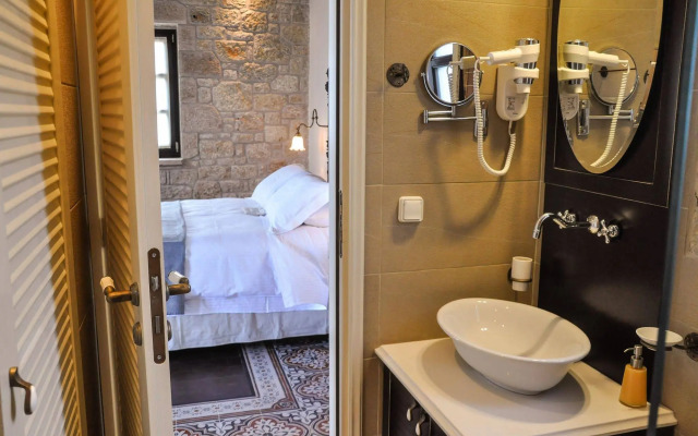 Polismata - Private Residences