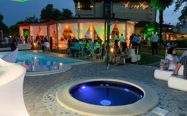 Hotel Villa Riviera