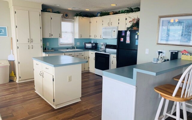 Bridgecrest - 4 Br Home