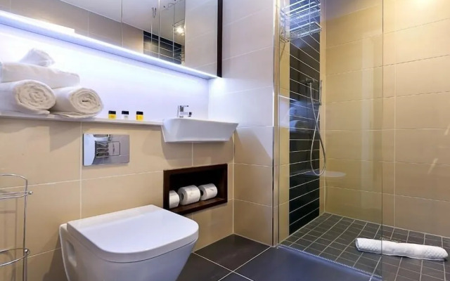 Altitude E1 Apartments