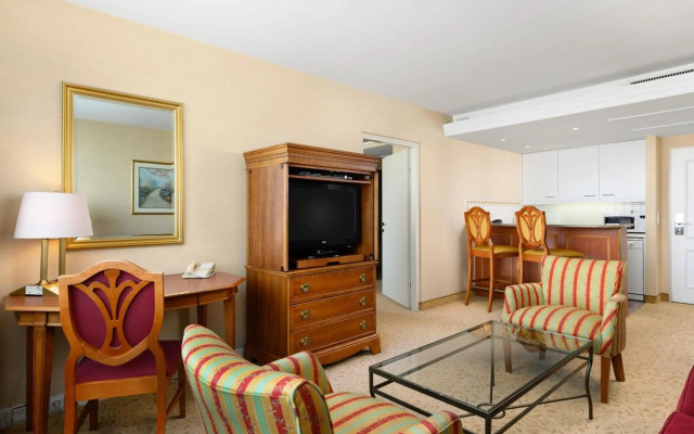 Marriott Executive Apartments Millennium Court