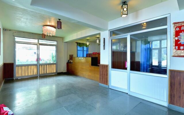 OYO 4838 Hotel The Valerian