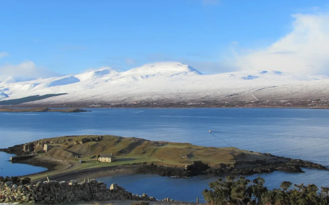Old School Restaurant & Rooms