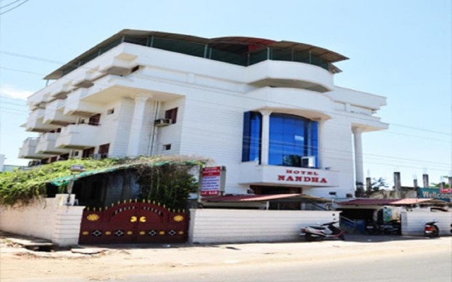 Hotel Nandha