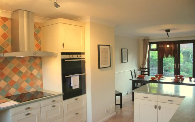 Peymans Apple Tree House Serviced Apartment