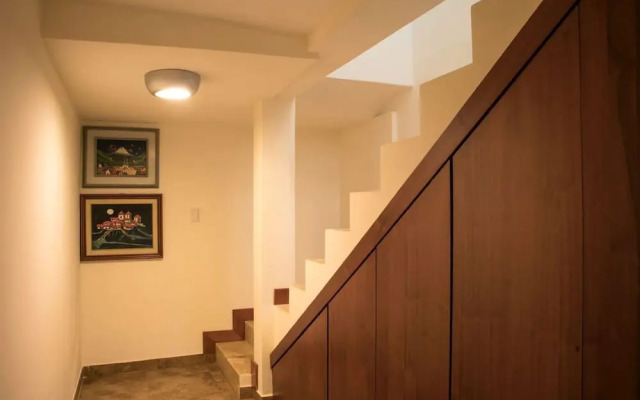Luxury Guayllabamba House Gym Jacuzzi Parking Pool Wifi