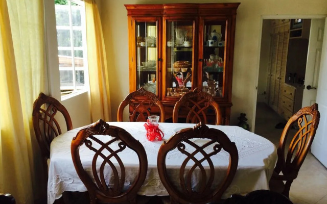 West Coast Apartment Hotel