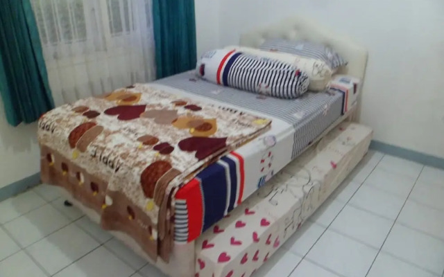 Villa Kota Bunga Matahari