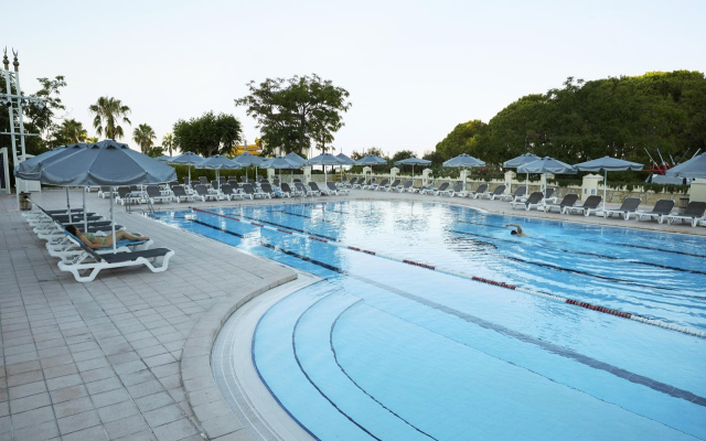 ROBINSON PAMFILYA - All Inclusive