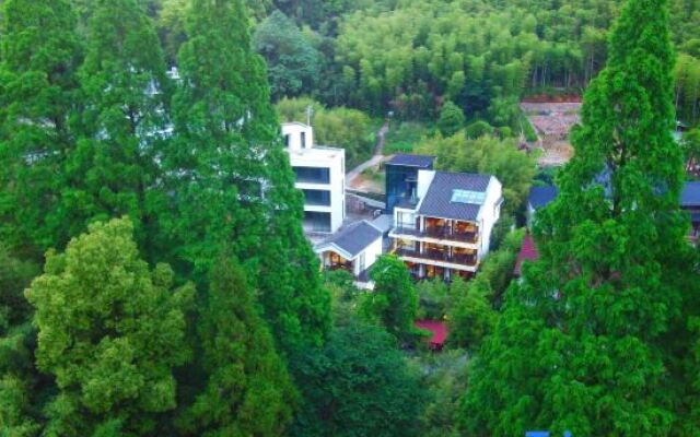 Yunfeng Zhuyuan Hostel