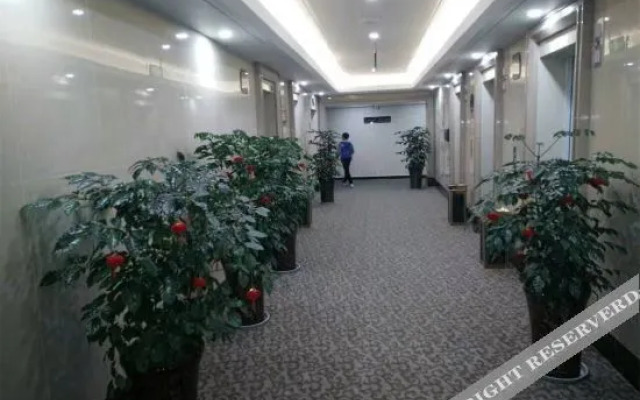 Super 8 Hotel (Ziyang Wanda Plaza)