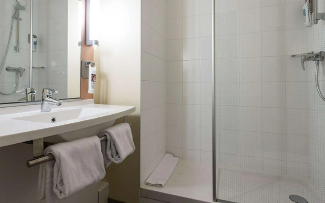 ibis Senlis