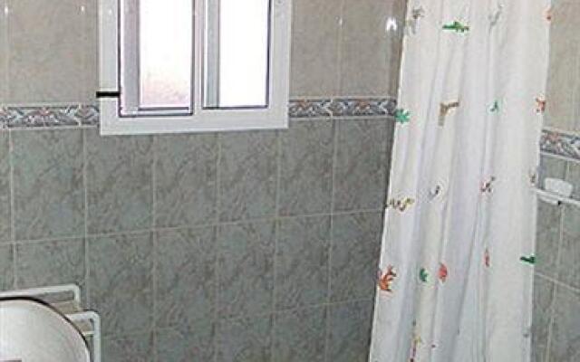 Posada HumbleBee Home
