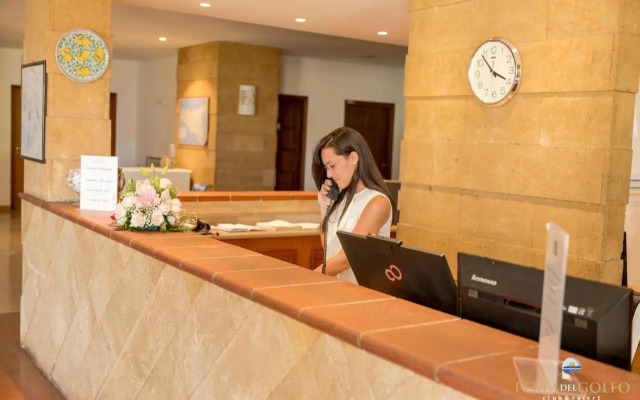 Perla del Golfo Resort