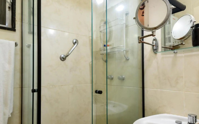 Pineapples PF118 - Studio para casais em Copacabana