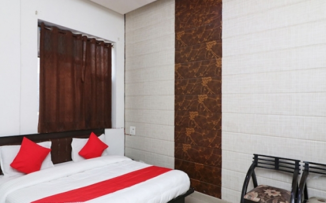 OYO 22977 Hotel Alpine