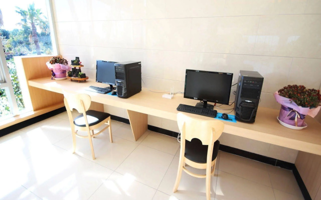 The Four Graces Resort