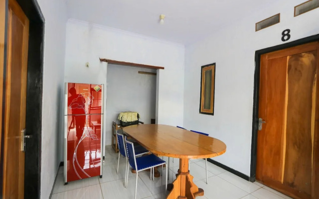 OYO 2497 Pesona Guest House