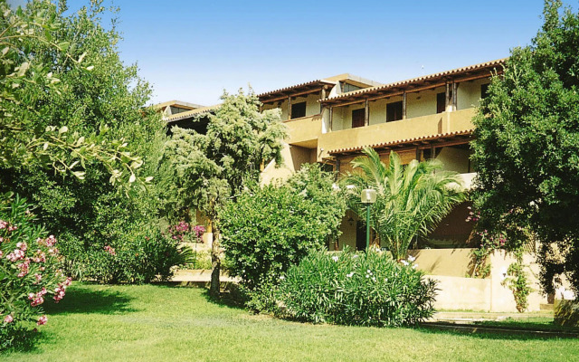 Apartment in Porto Rotondo with bar