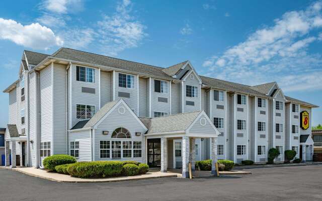 Super 8 by Wyndham Joliet