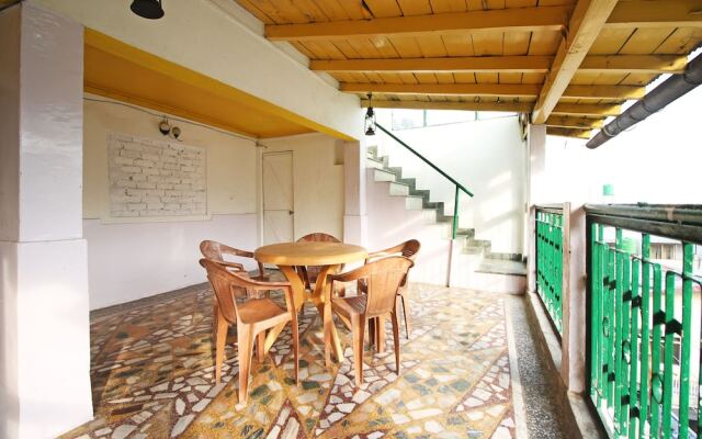 OYO 5227 Hotel New Bharat