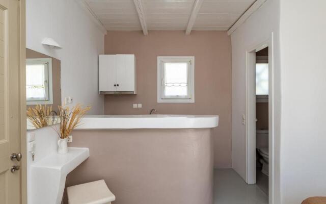 Ninemia Suites Tinos Superior 101