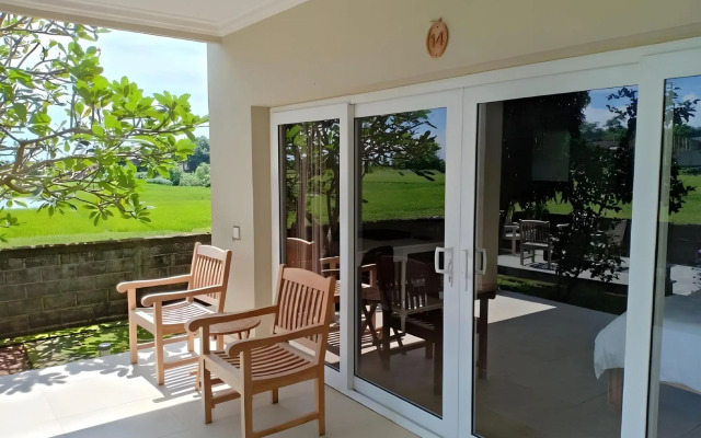 Coconut Lodge