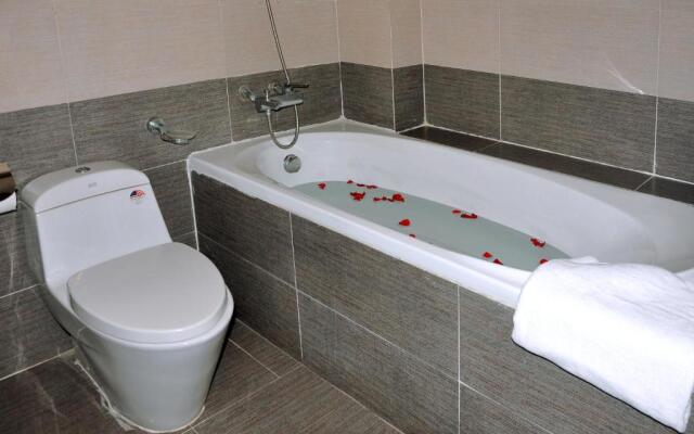 Thai Binh Hotel 2