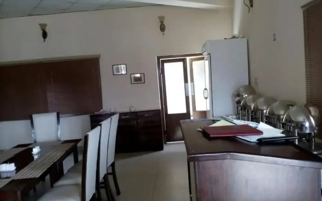 Lalazar Family Resort
