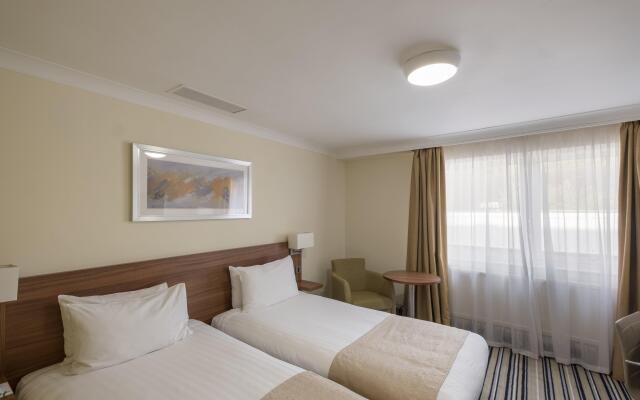 Holiday Inn Swindon by IHG