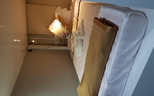 Rangoon 40 Hotel