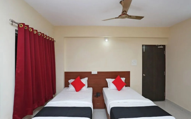 Ekamra Inn by OYO Rooms