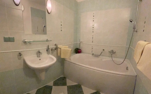 Hotel Ostrov Garni