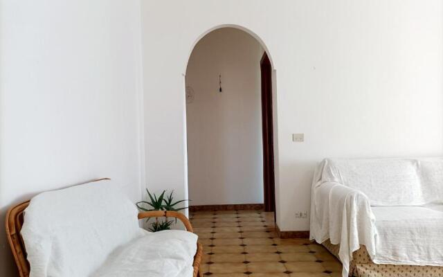 Beach house in the green