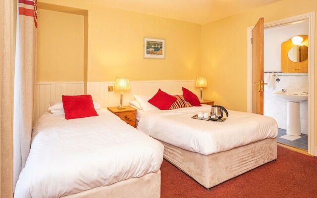 Larkin's Pub, Restaurant, and B&B