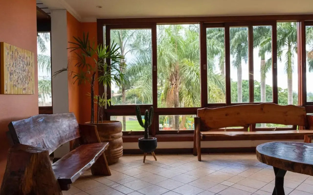 Hotel Vila das Palmeiras