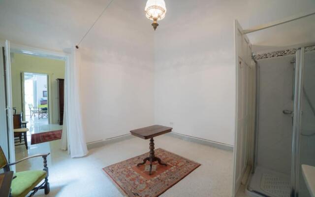HT 2 - One bedroom apartment with roof terrace
