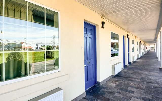 Motel 6 Harrisonburg, VA - South