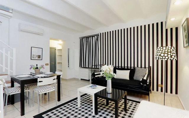 Vatican apartments-Vatican Museums area