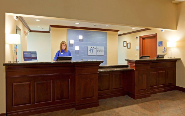 Holiday Inn Express & Suites Winona by IHG