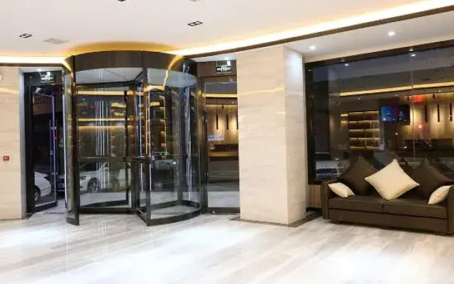 Dahuaishu Hotel (Luoyang Longmen High-speed Railway Station)