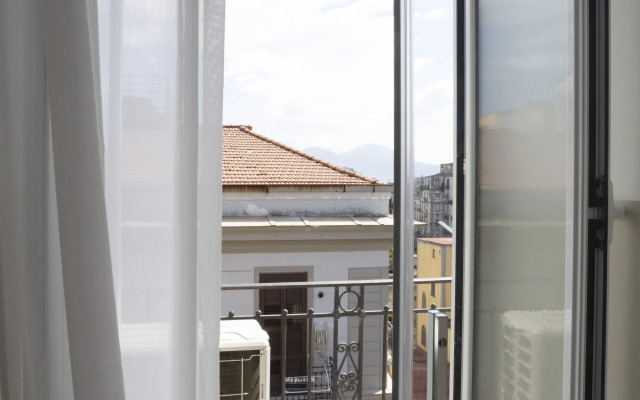 Giuly Suites & Rooms