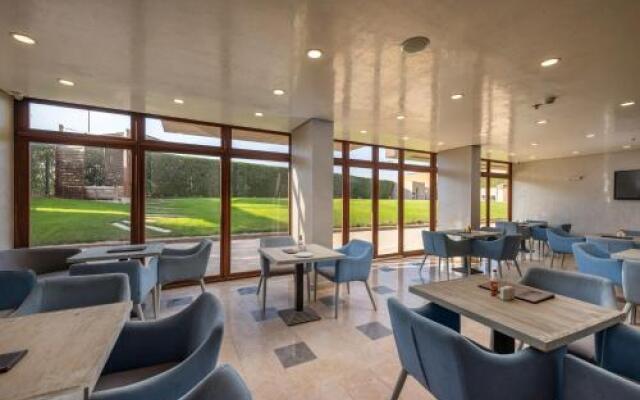 Dhara Residence E2 Lodge Hotel