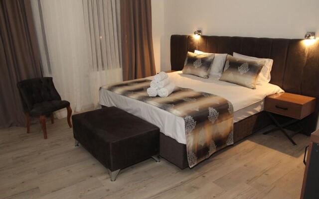 Kispet Deluxe Hotel