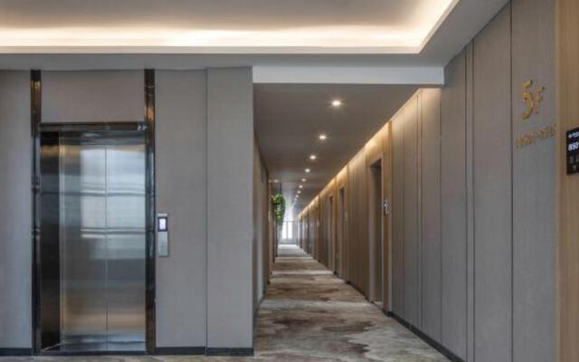 Taizhou GTALLIN Light Luxury Hotel (Jiaojiang Shifu Avenue)